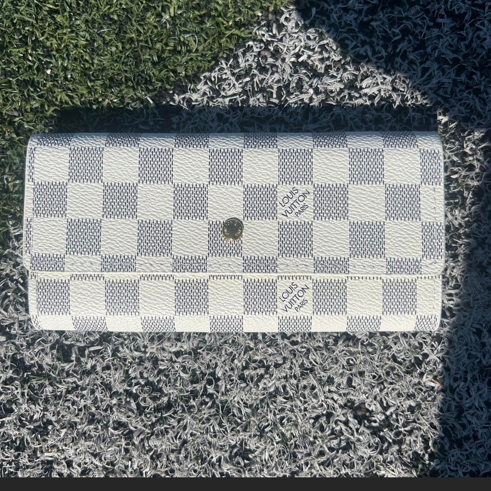 Louis Vuitton White and Gray Checkered Women's Bag
